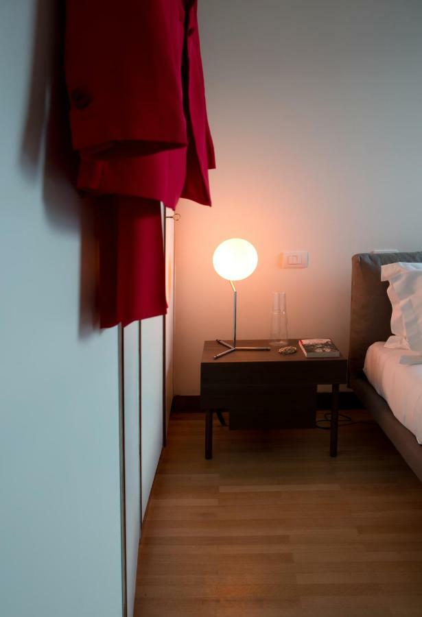 Domux Home Torre Velasca Milan Luaran gambar