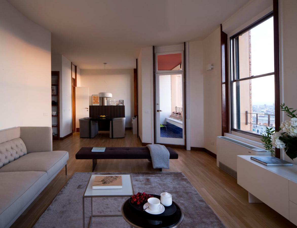 Domux Home Torre Velasca Milan Luaran gambar