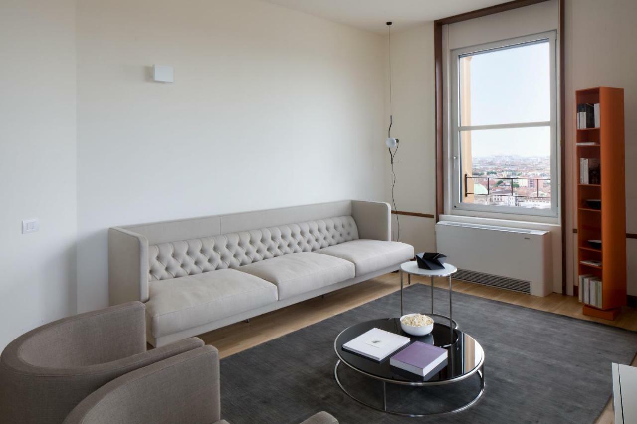 Domux Home Torre Velasca Milan Luaran gambar